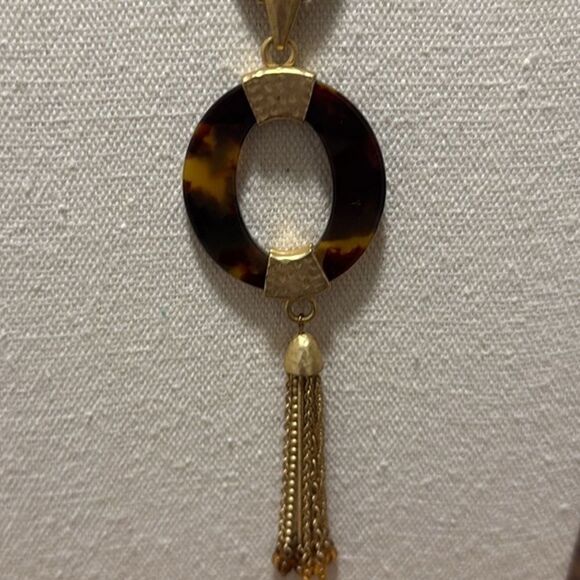 Coldwater Creek Signed 7 Strand GoldTone Necklace with Amber Colored Pendant. - Picture 3 of 7